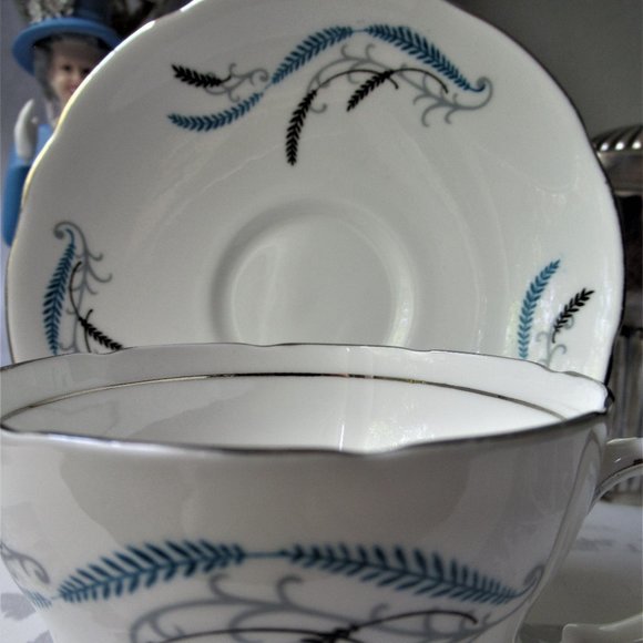 Fine Bone China Mug& Saucer Blue Grass by Gladstone Staffordshire, England 1960s - Picture 5 of 15